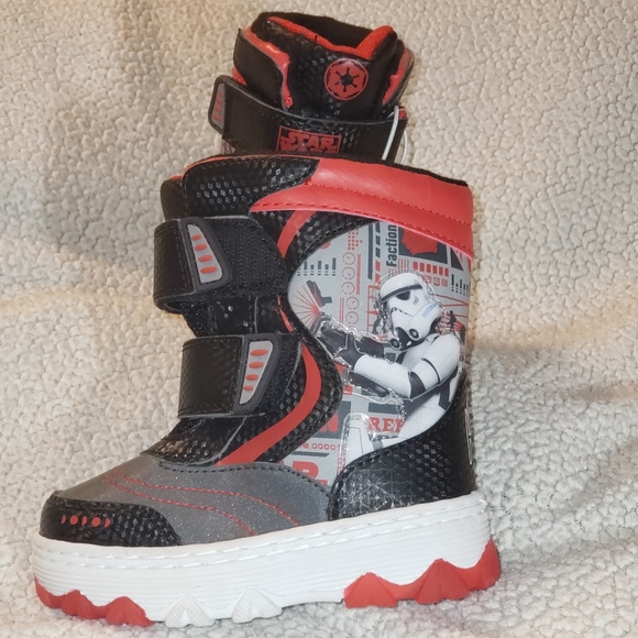 Starwars Winter Boots - Picture 3 of 4